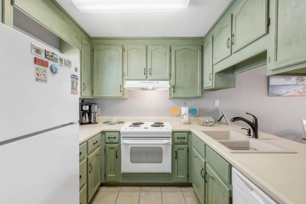 New! Steps To White Sand Beaches! Pool & Grill! 2Br 2Ba パナマシティービーチ エクステリア 写真