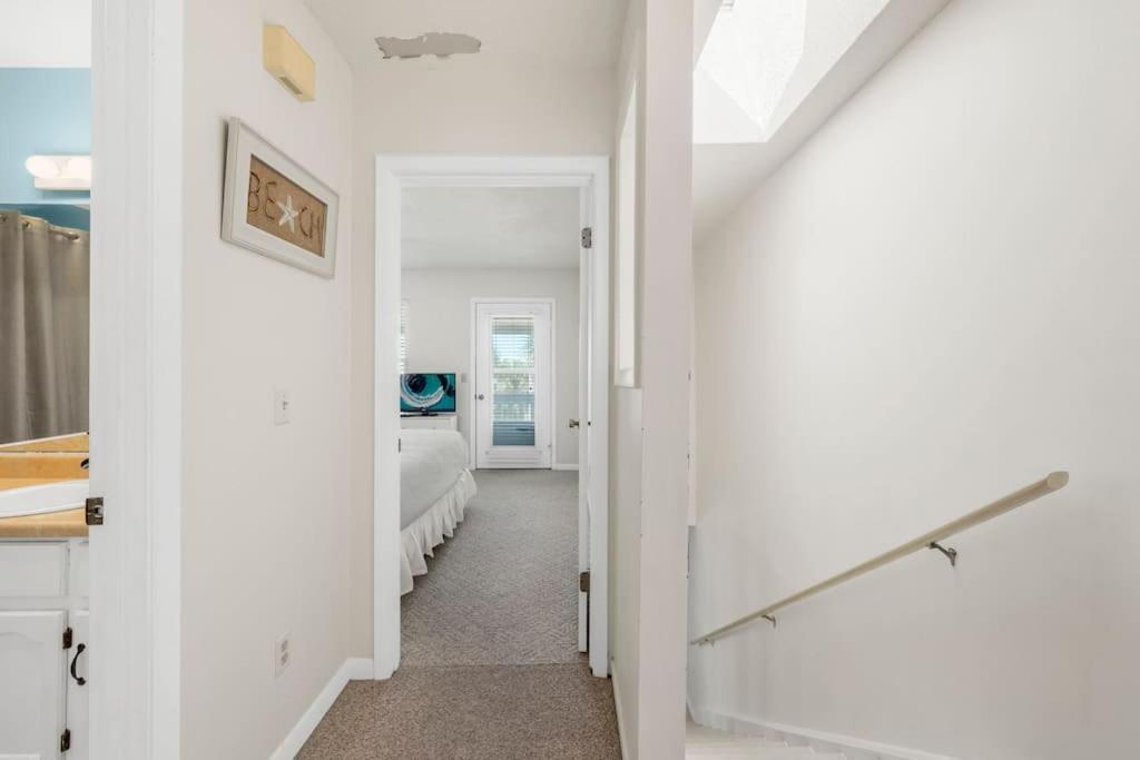 New! Steps To White Sand Beaches! Pool & Grill! 2Br 2Ba パナマシティービーチ エクステリア 写真